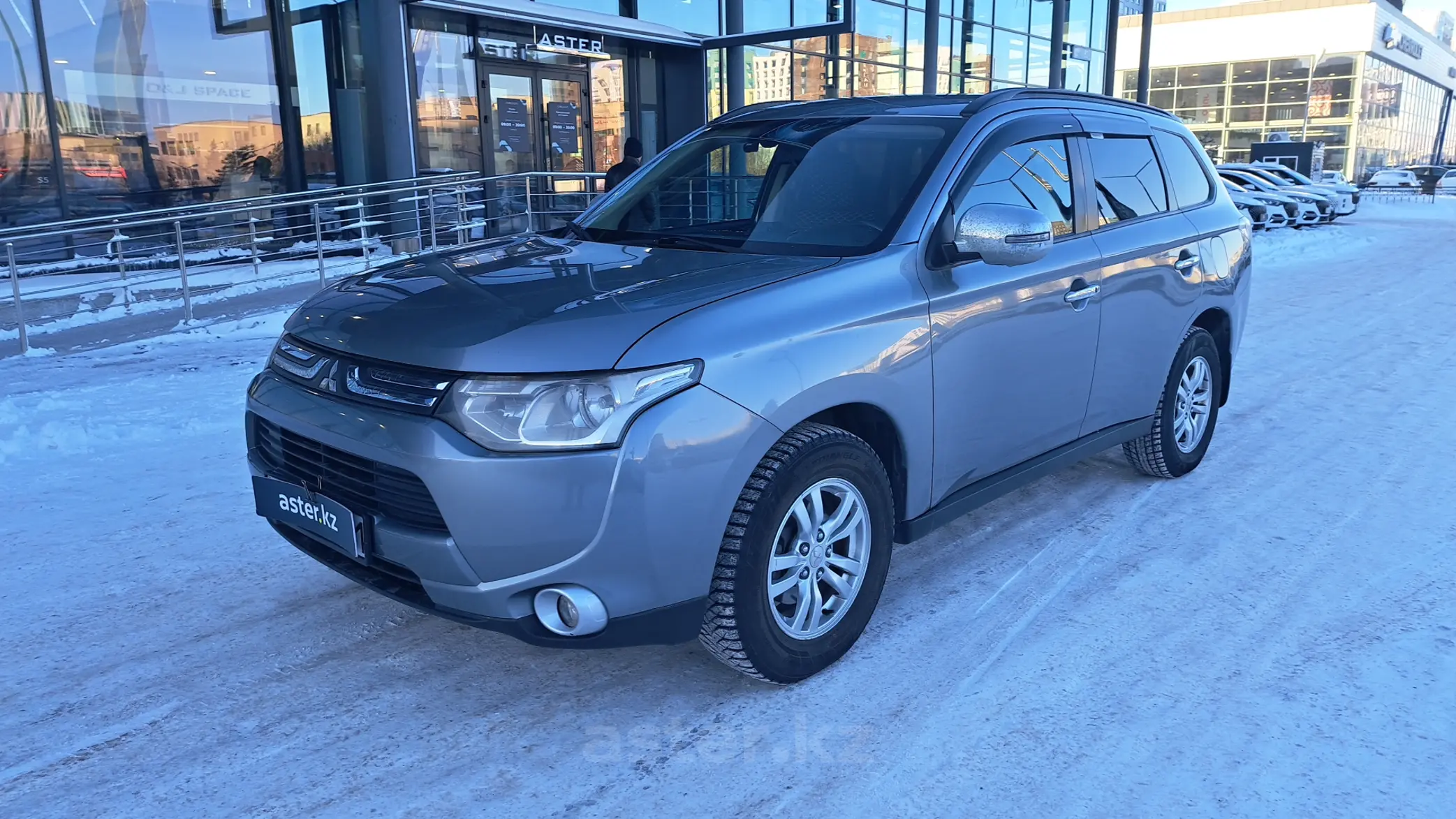 Mitsubishi Outlander 2013