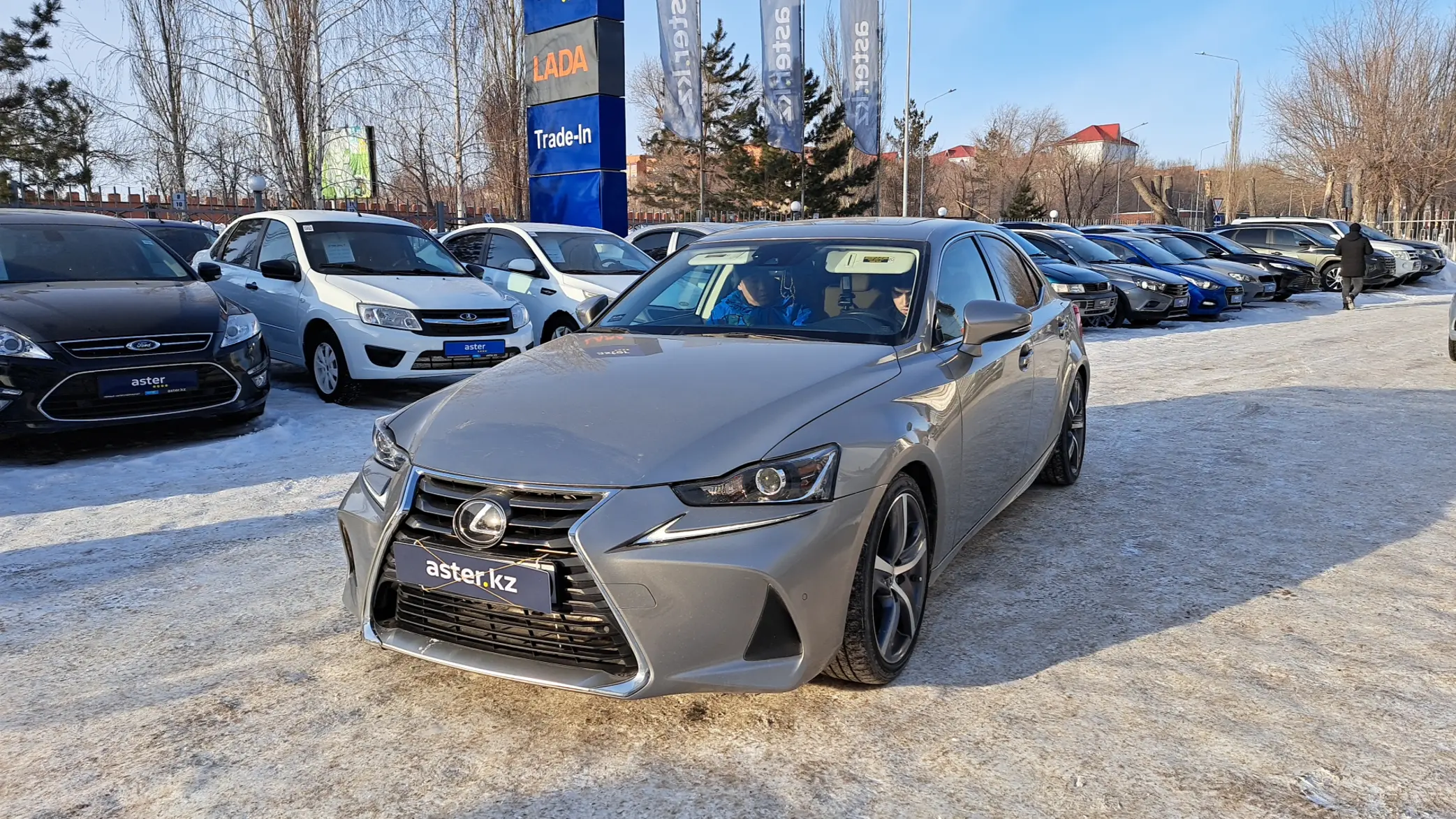 Lexus IS 2018