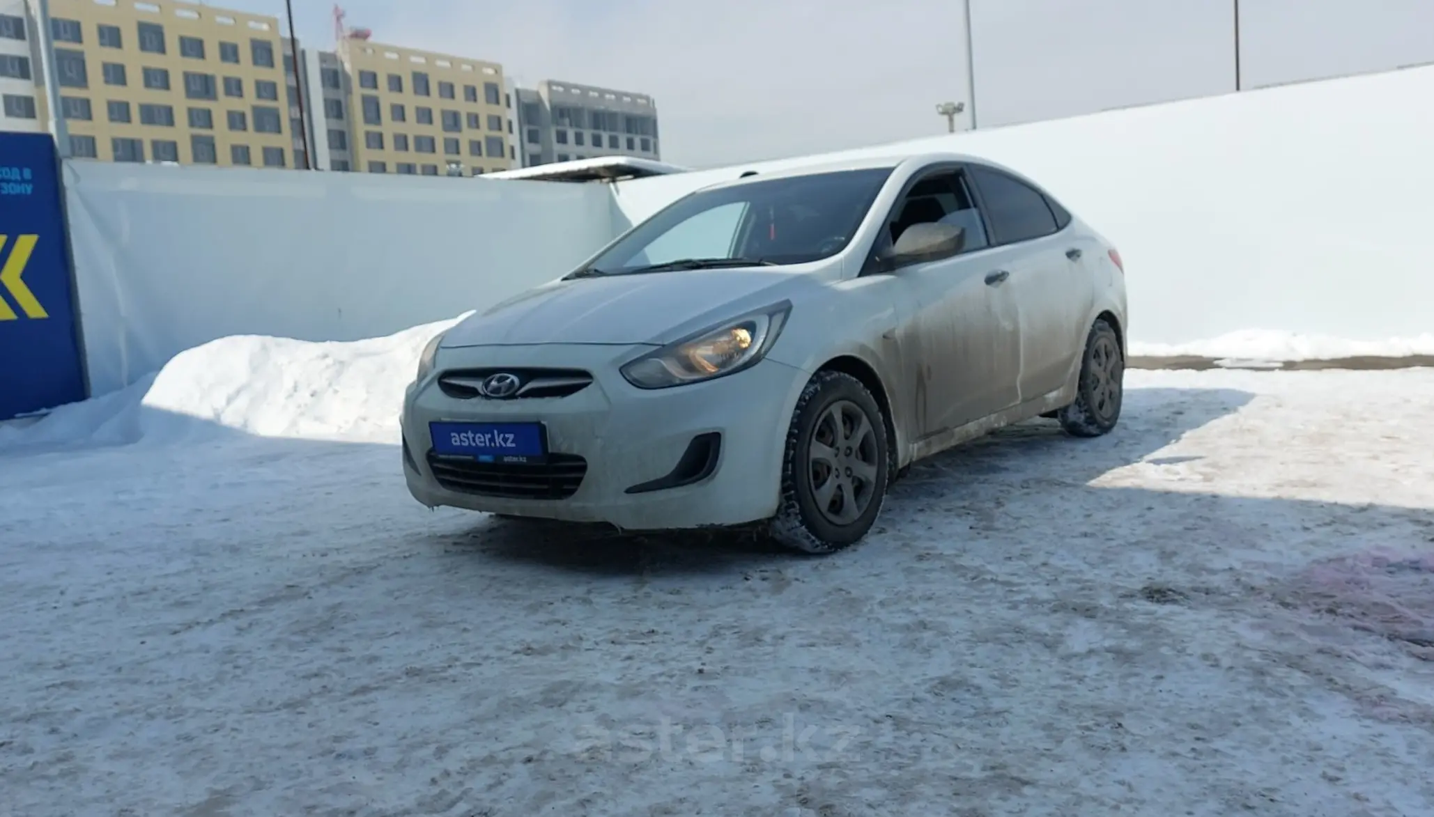 Hyundai Accent 2013