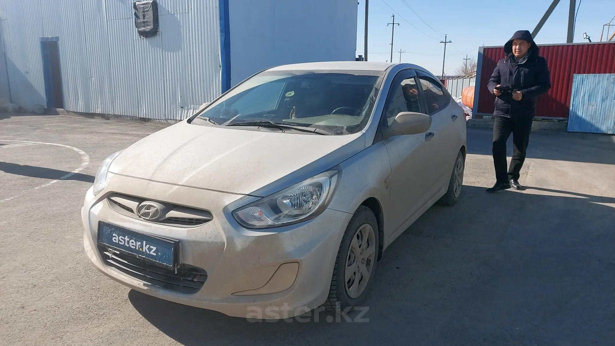 Hyundai Accent 2013