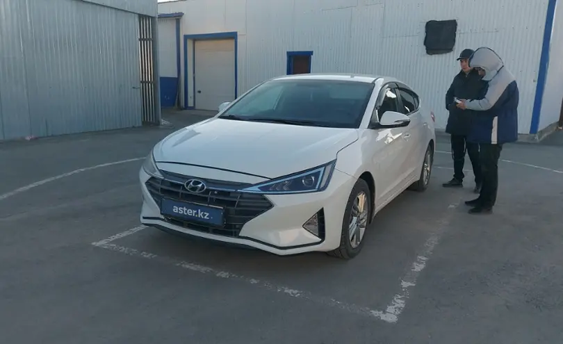 Hyundai Elantra 2020 года за 10 000 000 тг. в Атырау