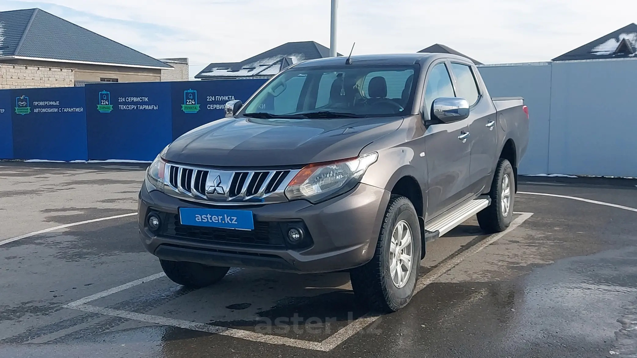 Mitsubishi L200 2015