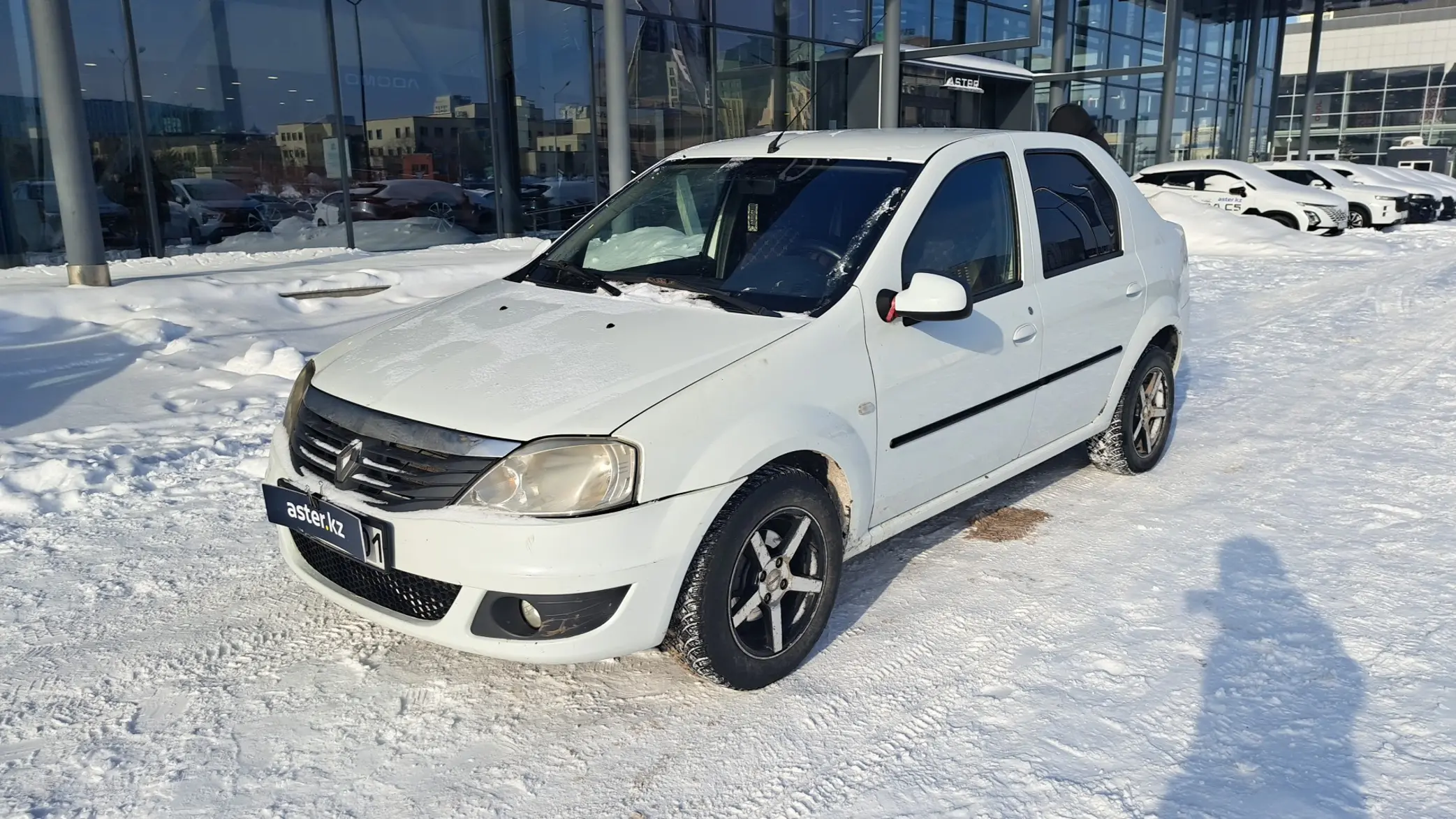 Renault Logan 2013