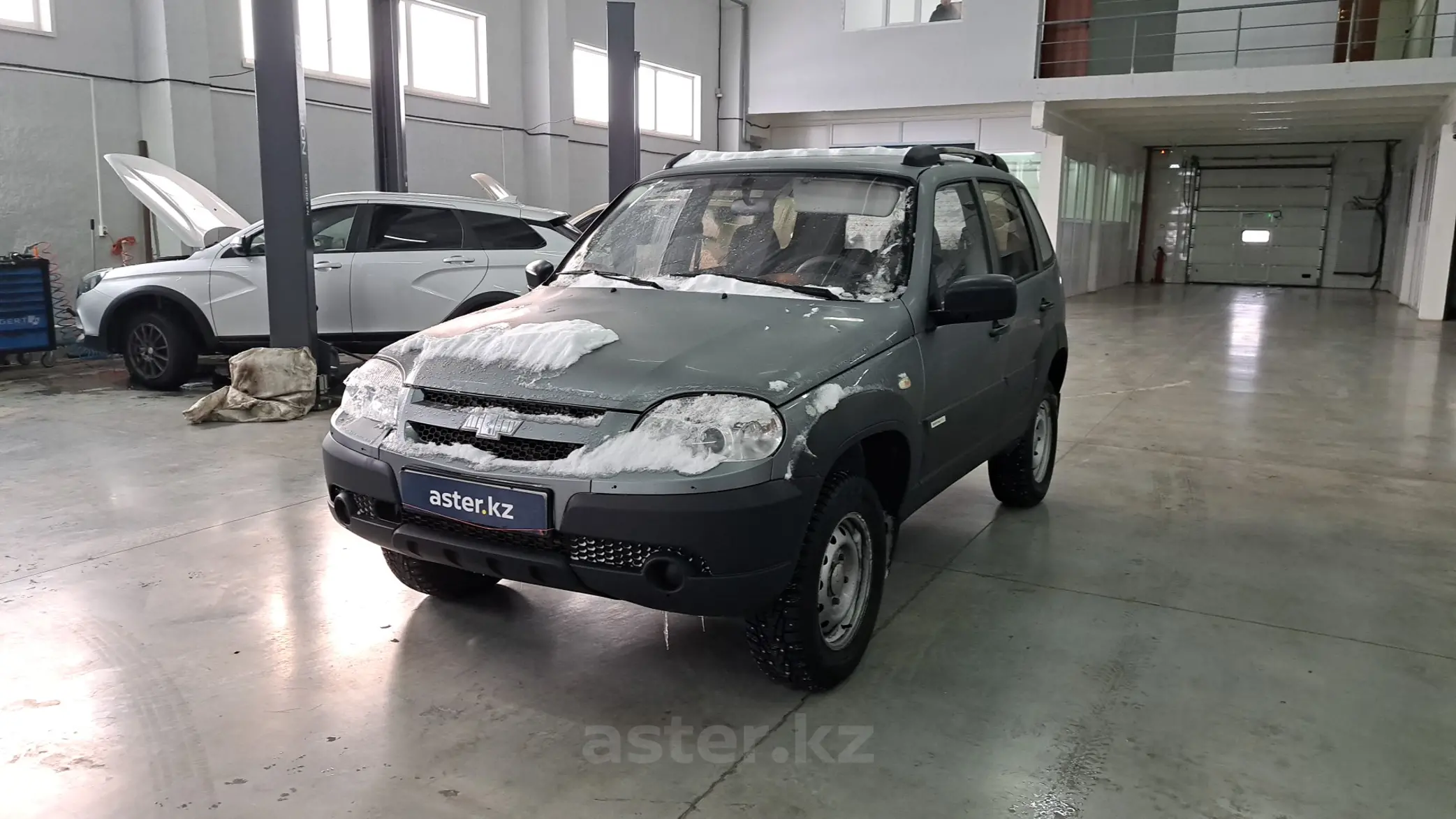 Chevrolet Niva 2013