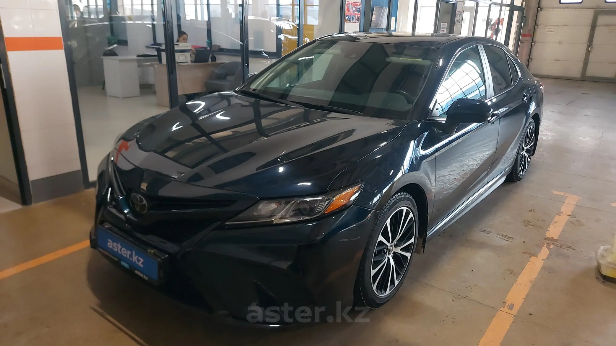 Toyota Camry 2019