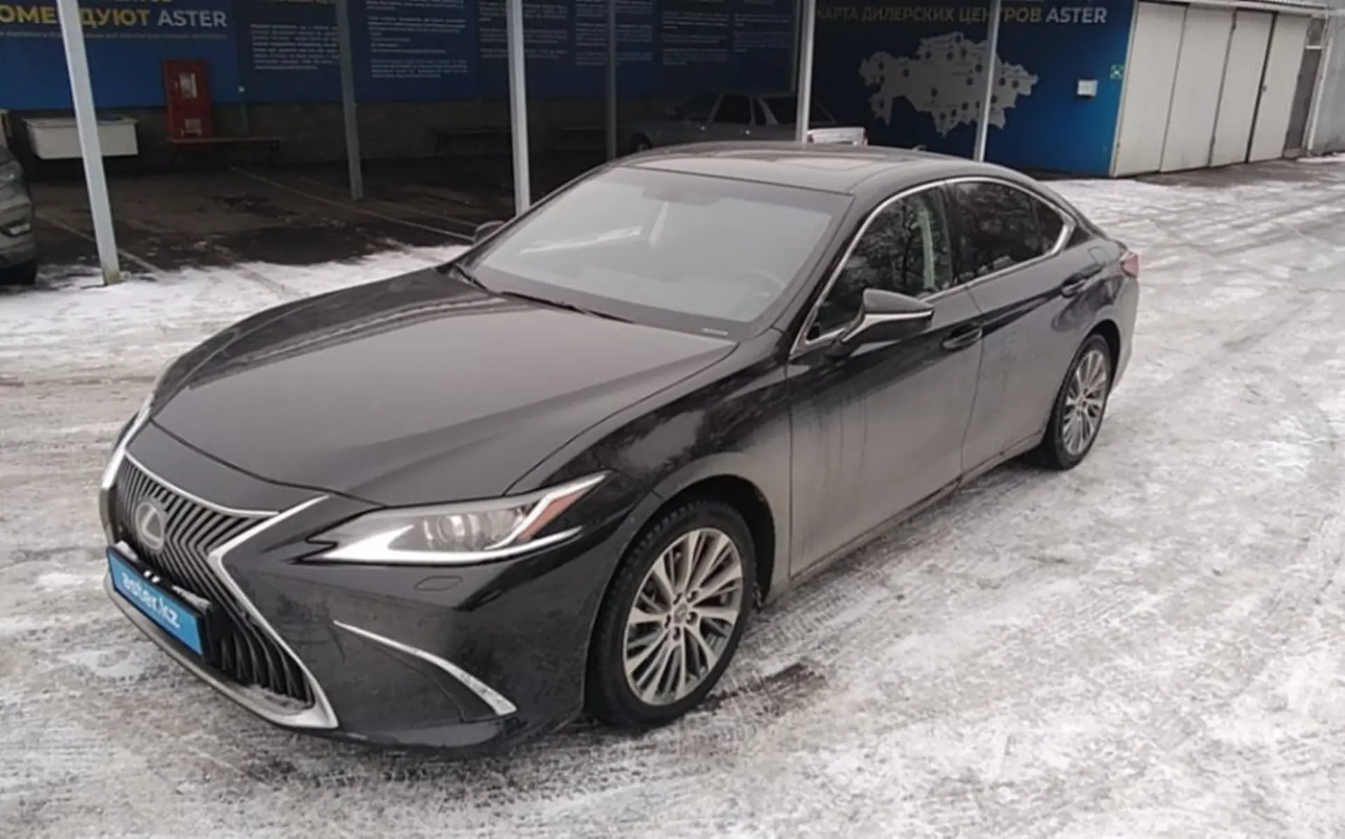 Lexus ES 2021