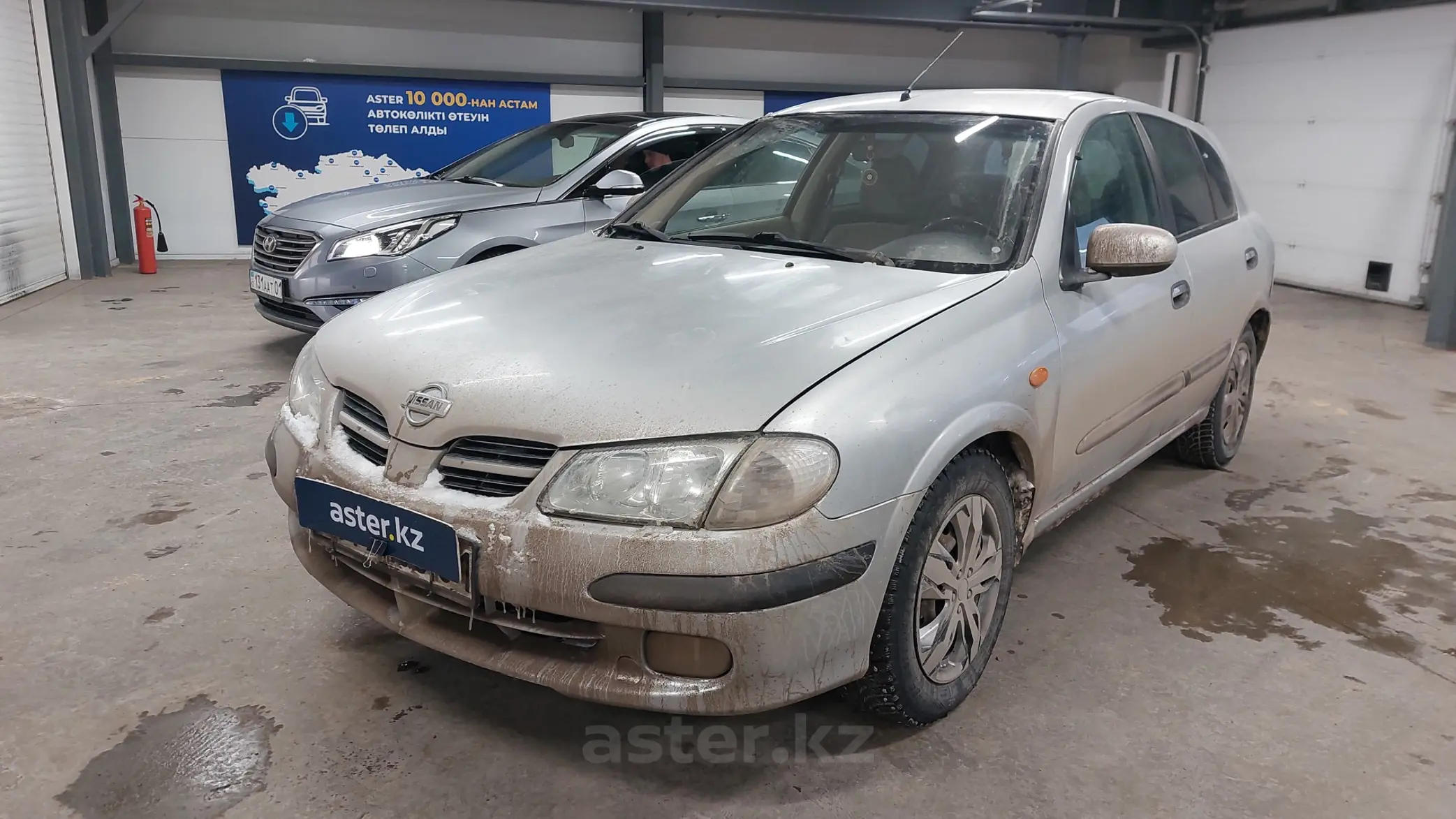 Nissan Almera 2001