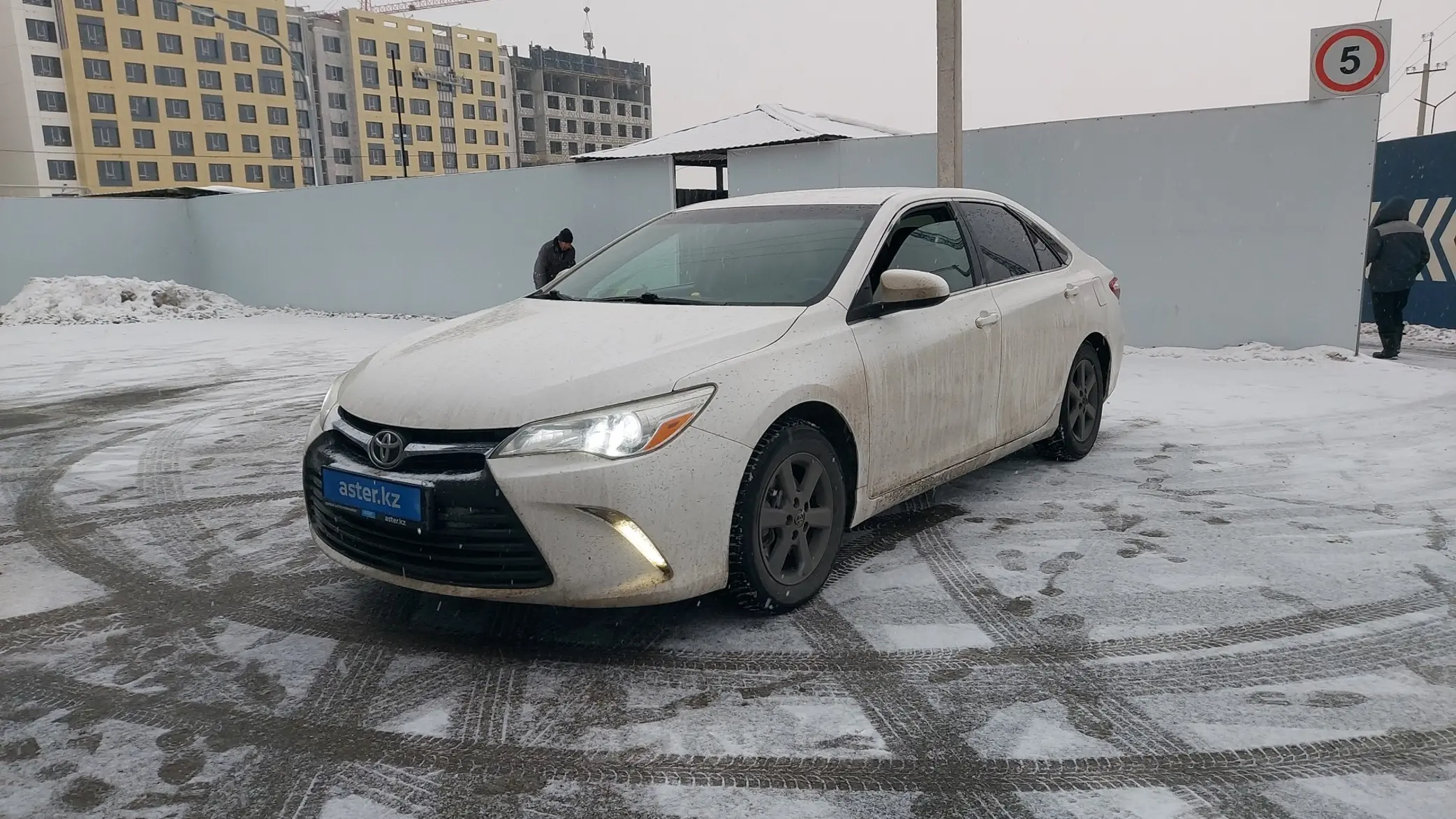 Toyota Camry 2016