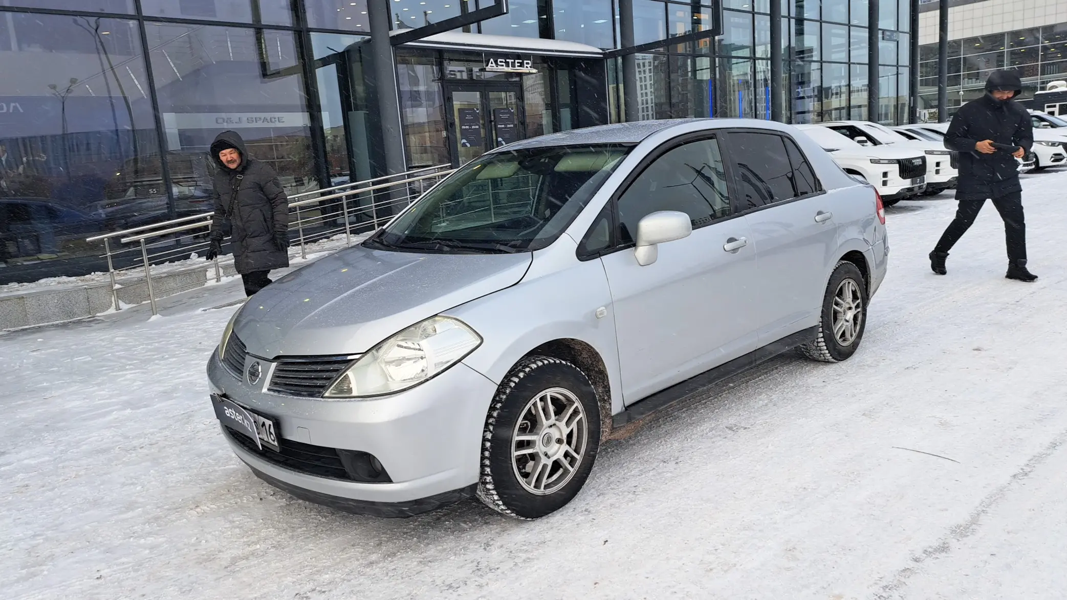 Nissan Tiida 2008