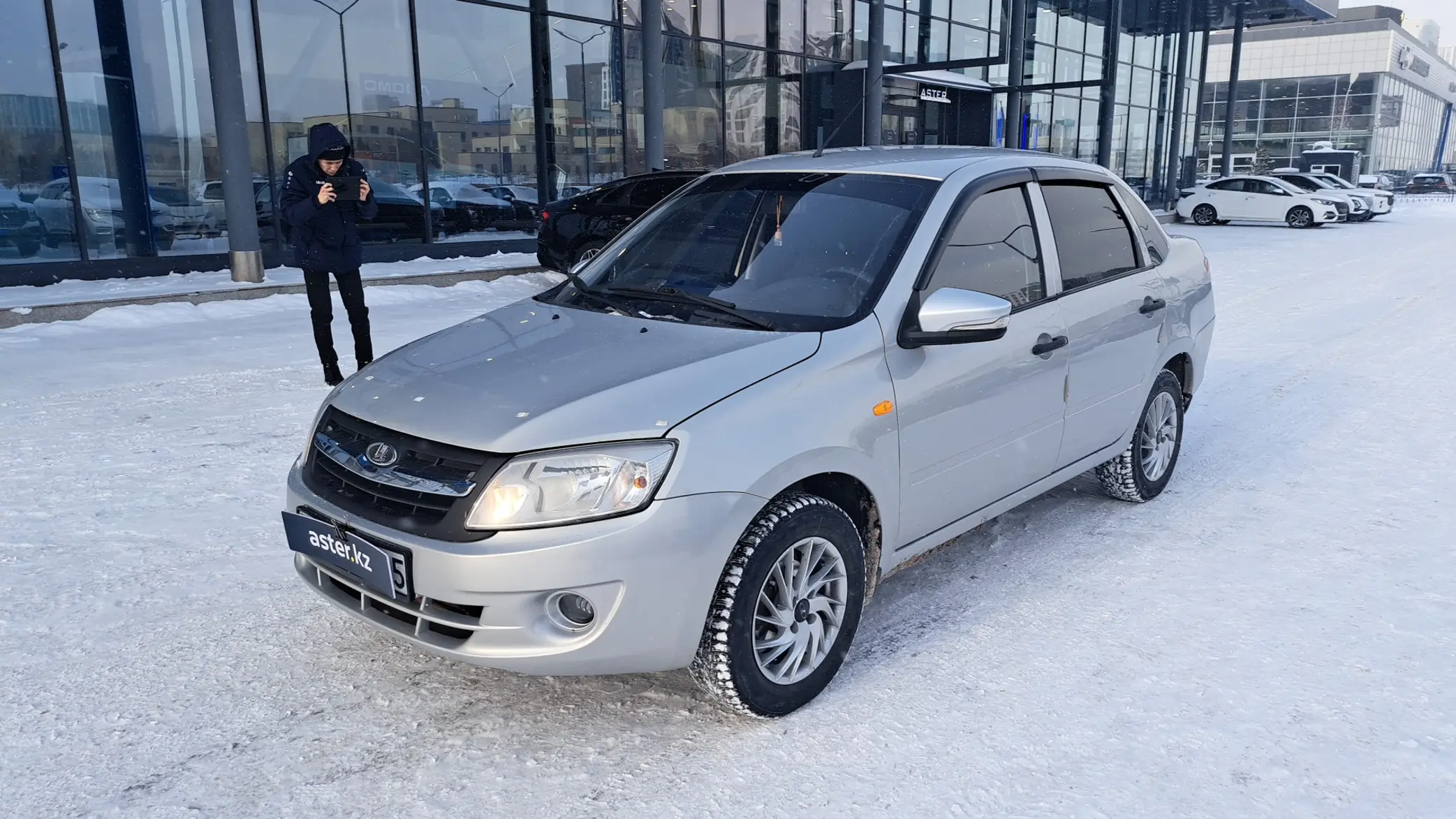 LADA (ВАЗ) Granta 2013