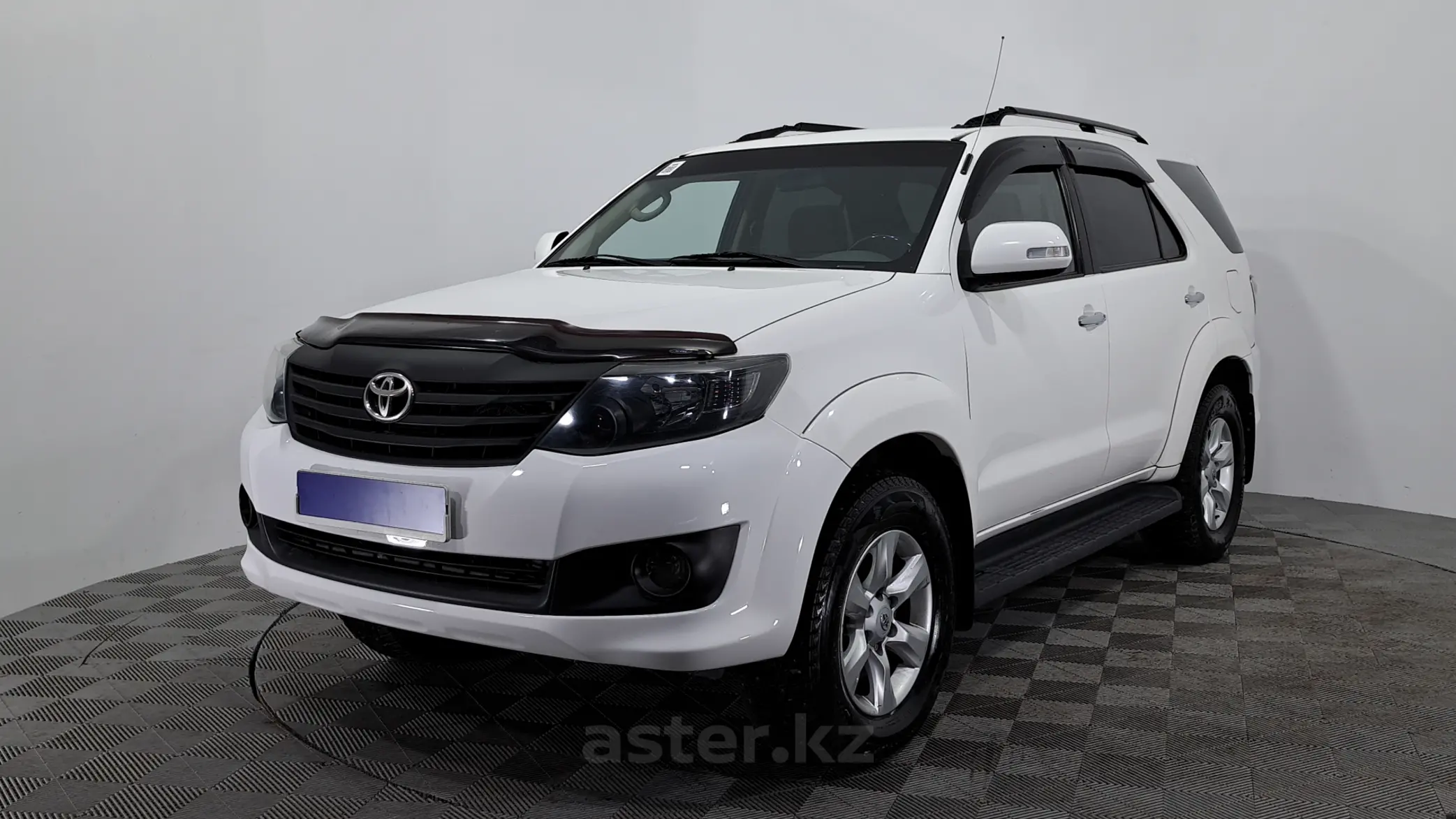 Toyota Fortuner 2011