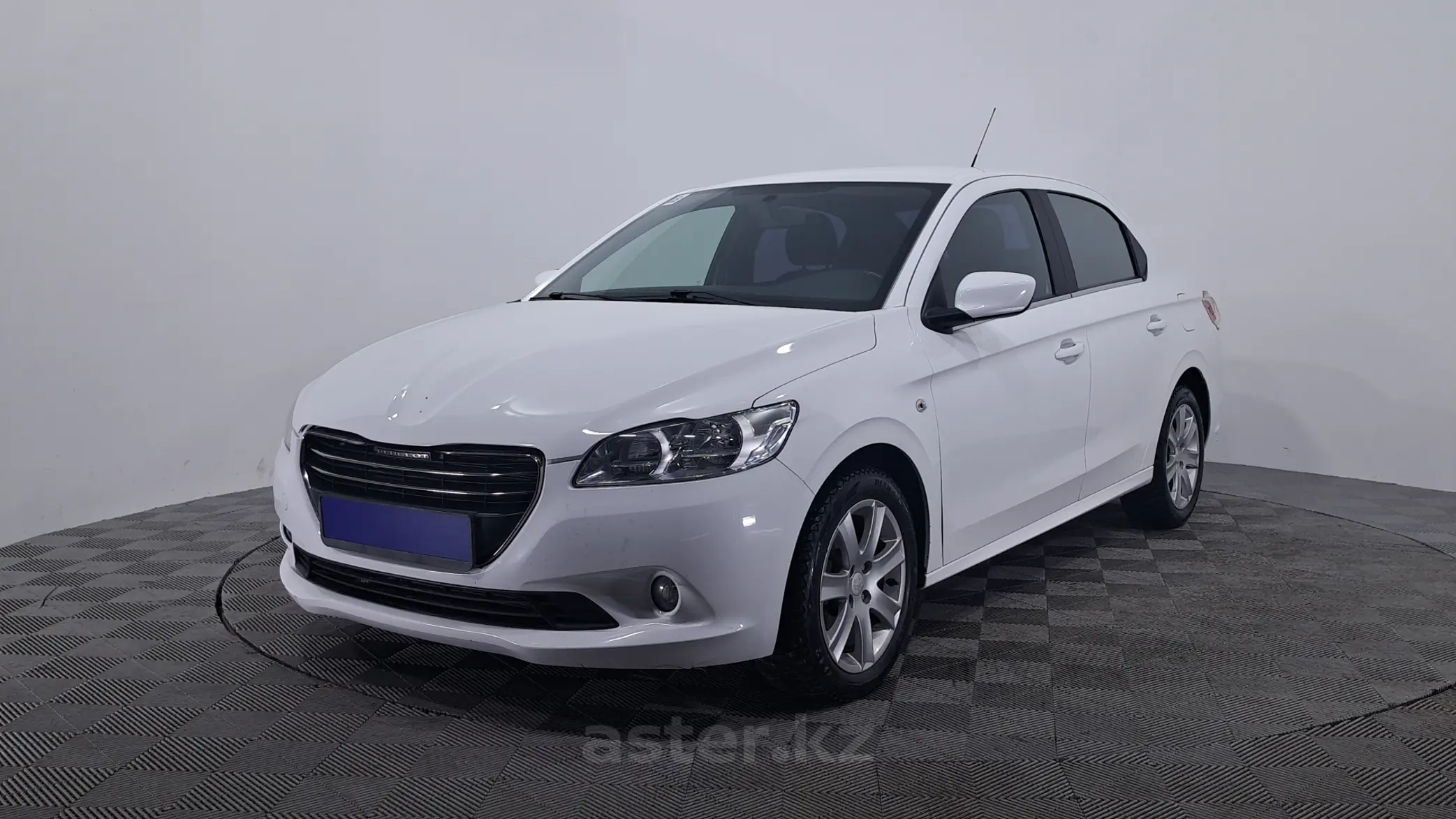 Peugeot 301 2016