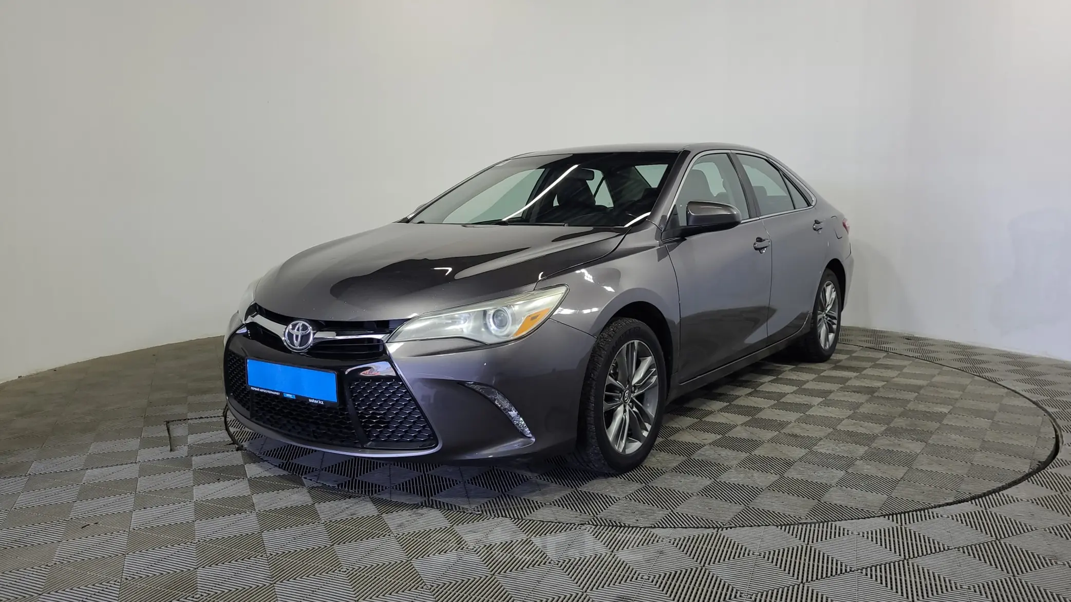 Toyota Camry 2016