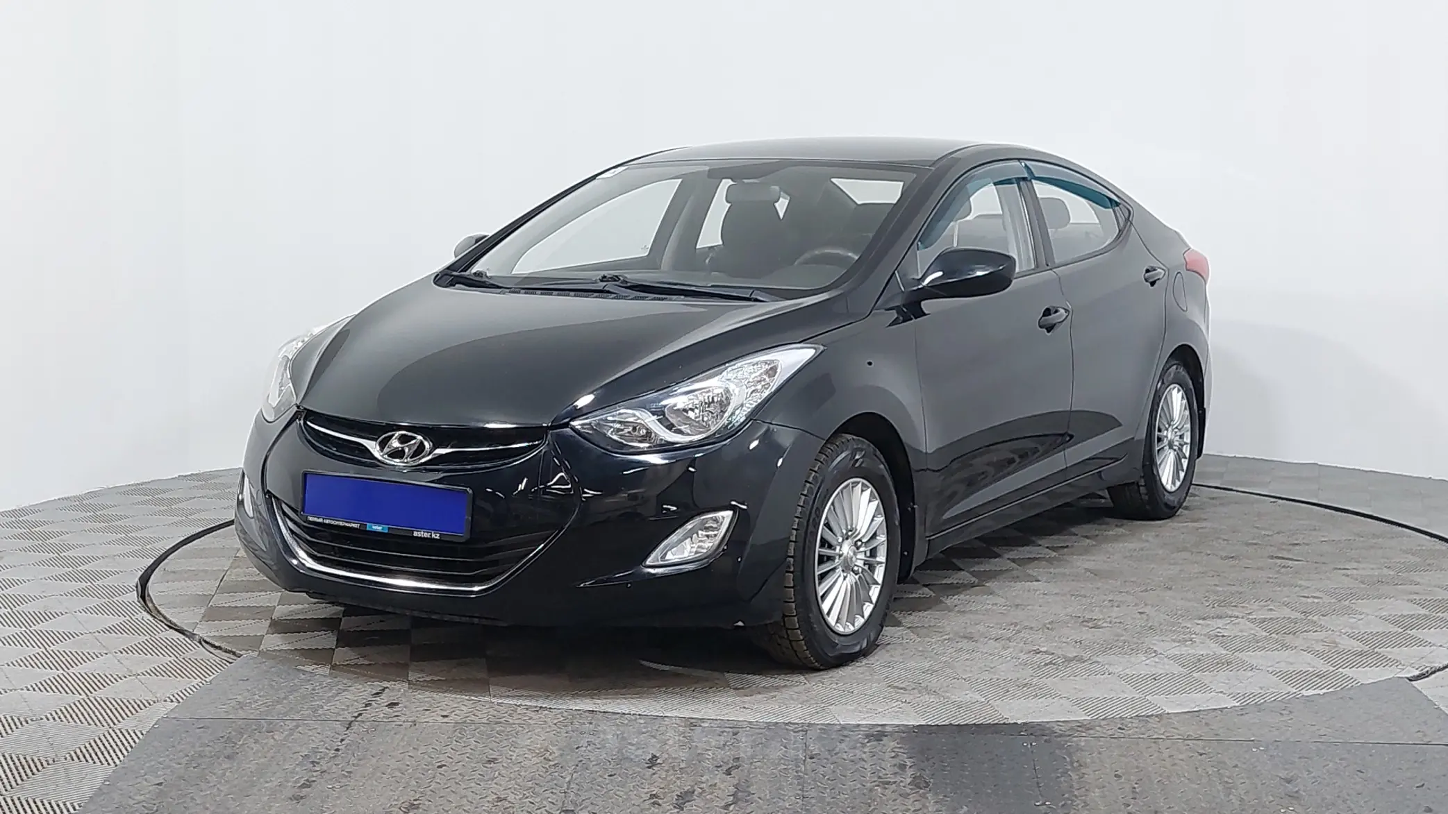 Hyundai Elantra 2012