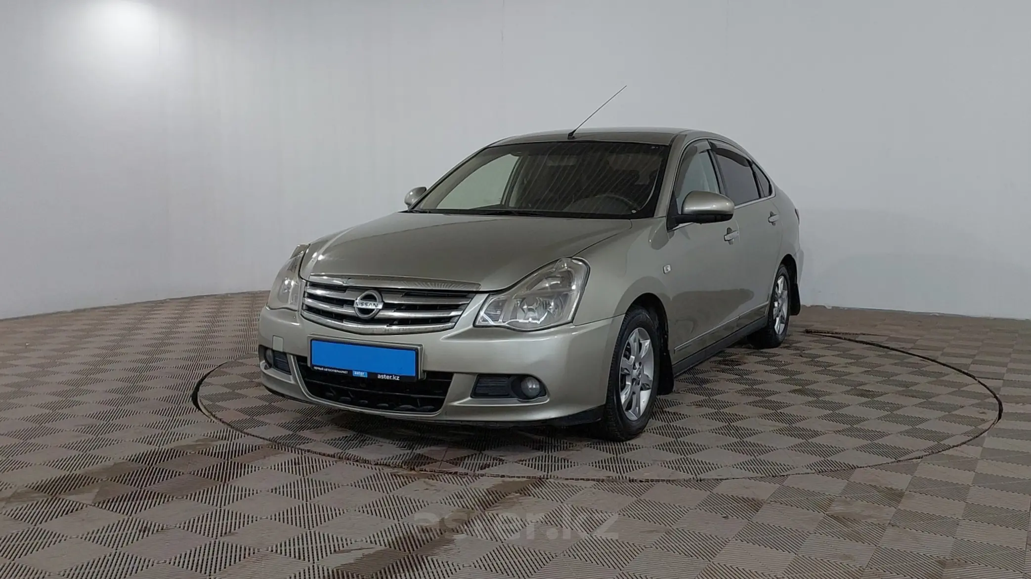 Nissan Almera 2013