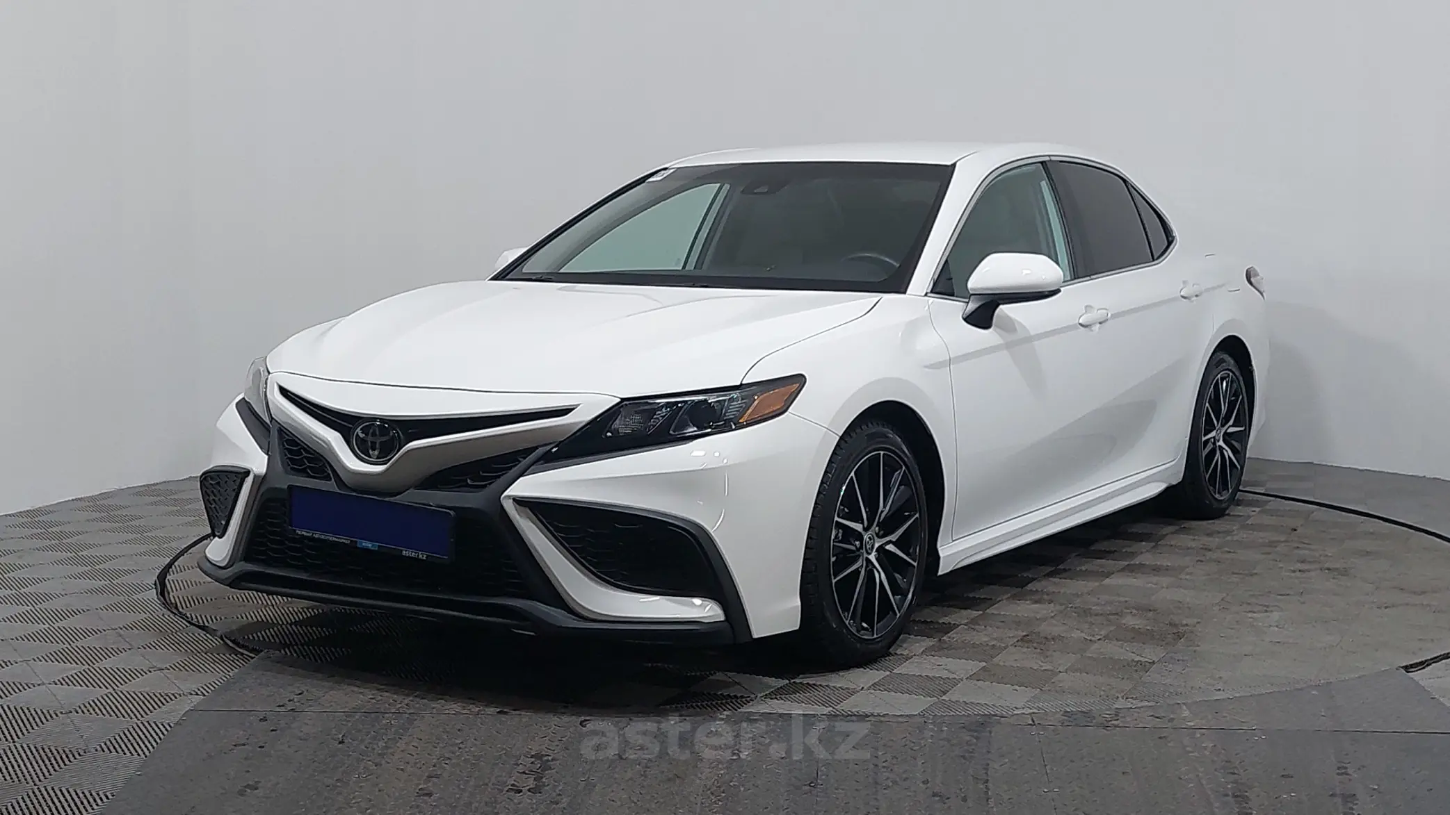 Toyota Camry 2021