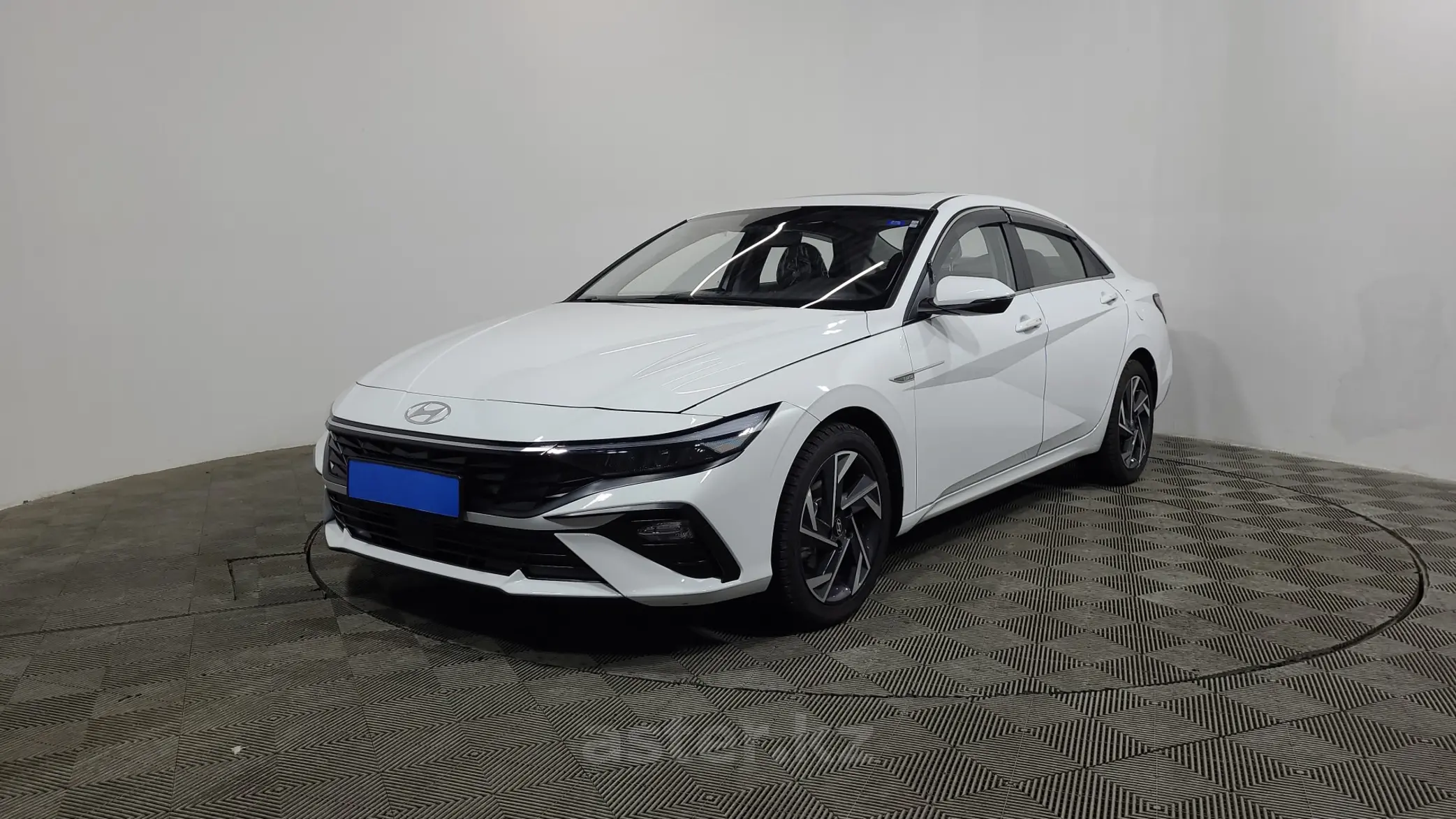 Hyundai Elantra 2023