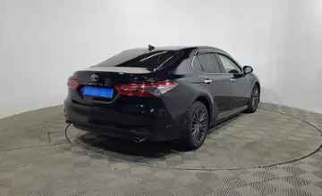 Toyota Camry 2018 года за 14 590 000 тг. в Алматы