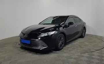 Toyota Camry 2018 года за 14 590 000 тг. в Алматы фото 1