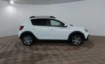 Renault Sandero 2018 года за 6 290 000 тг. в Шымкент фото 4