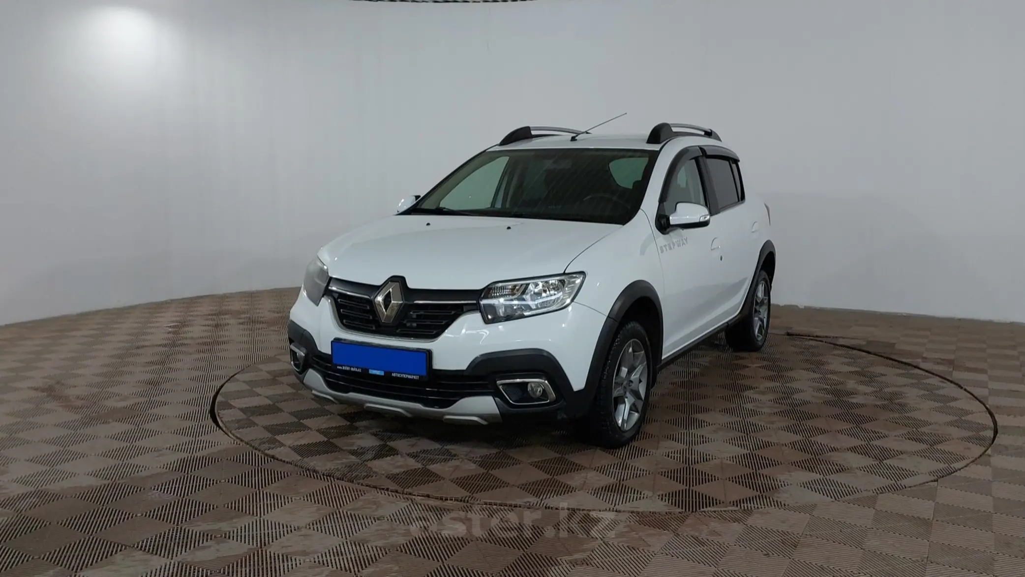 Купить Renault Sandero 2018 года в Шымкенте, цена 6290000 тенге. Продажа  Renault Sandero в Шымкенте - Aster.kz. №281218