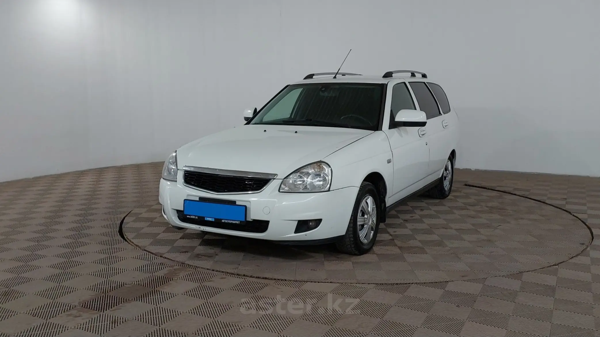 LADA (ВАЗ) Priora 2013