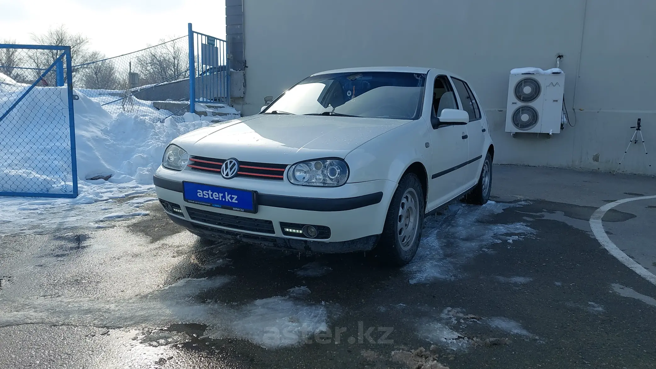 Volkswagen Golf 2000