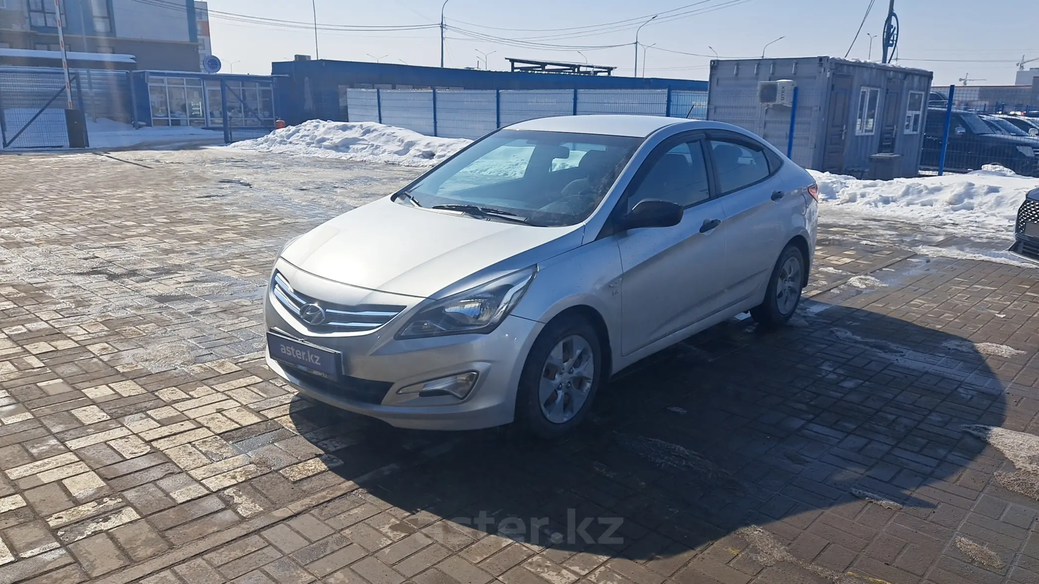 Hyundai Accent 2015