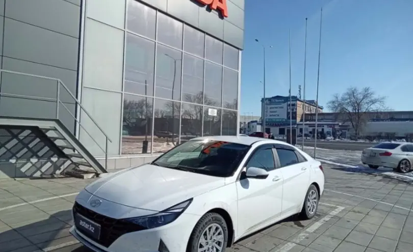 Hyundai Elantra 2022 года за 10 200 000 тг. в Уральск