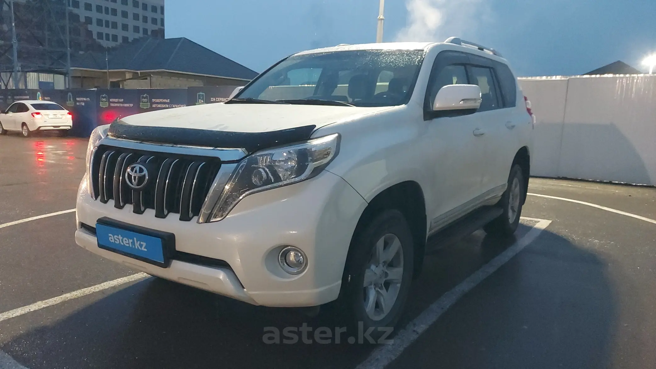 Toyota Land Cruiser Prado 2014