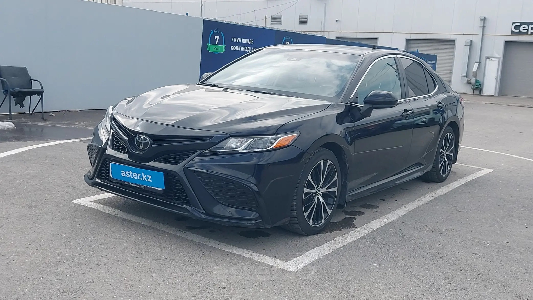 Toyota Camry 2019