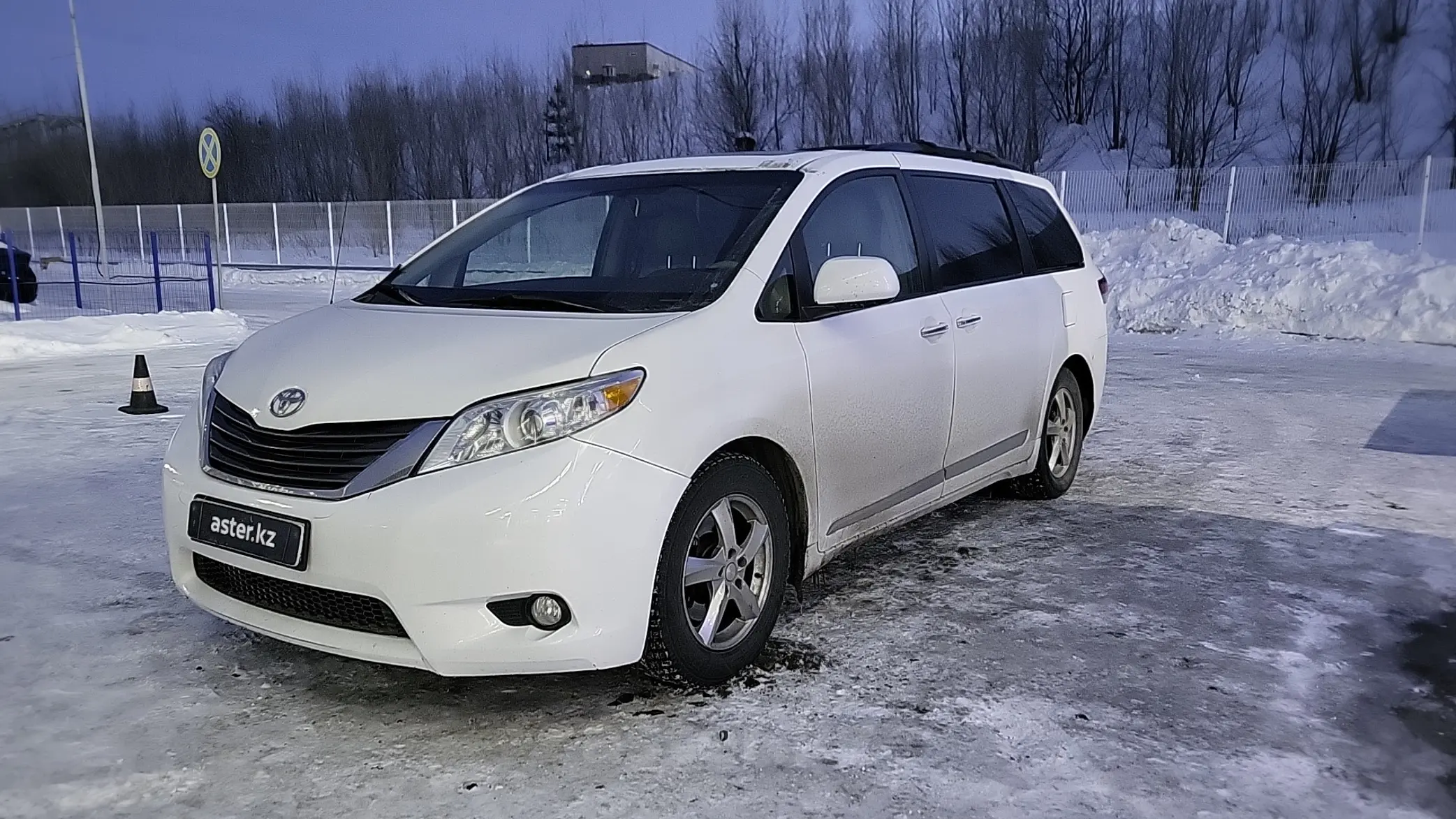 Toyota Sienna 2014