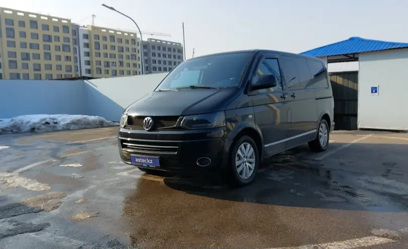 Volkswagen Multivan 2015 года за 20 000 000 тг. в Алматы