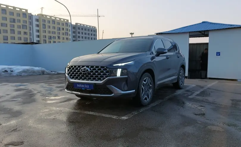 Hyundai Santa Fe 2022 года за 18 500 000 тг. в Алматы
