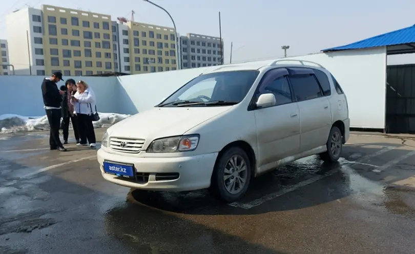 Toyota Ipsum 1997 года за 4 200 000 тг. в Алматы