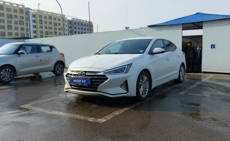 Hyundai Elantra 2018 года за 10 000 000 тг. в Алматы