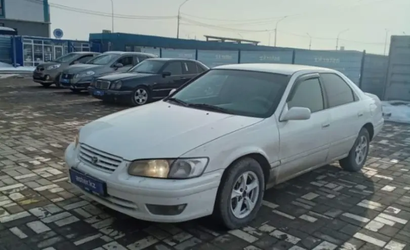 Toyota Camry 2000 года за 3 200 000 тг. в Алматы