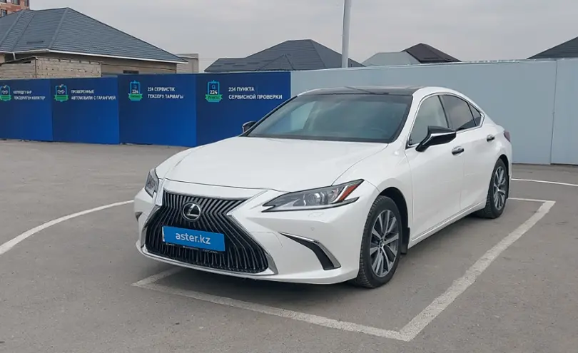 Lexus ES 2019 года за 20 000 000 тг. в Шымкент