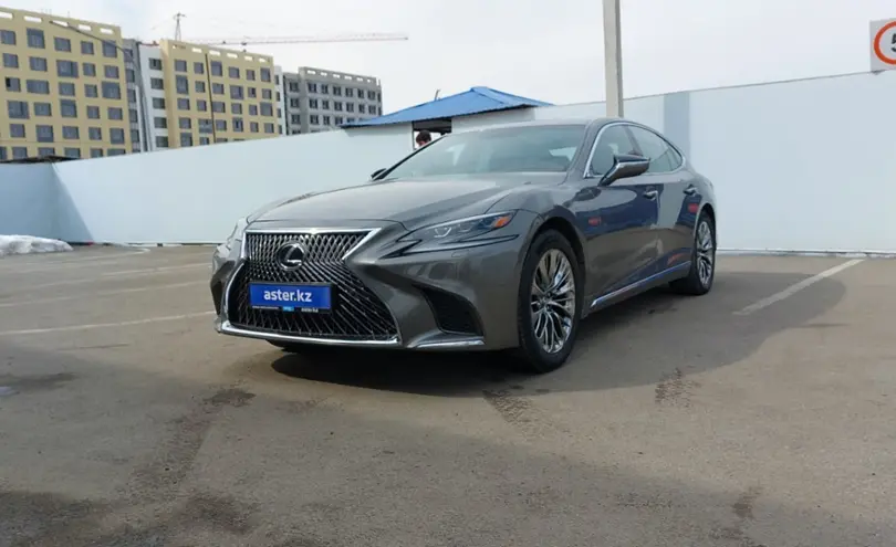 Lexus LS 2017 года за 35 000 000 тг. в Алматы