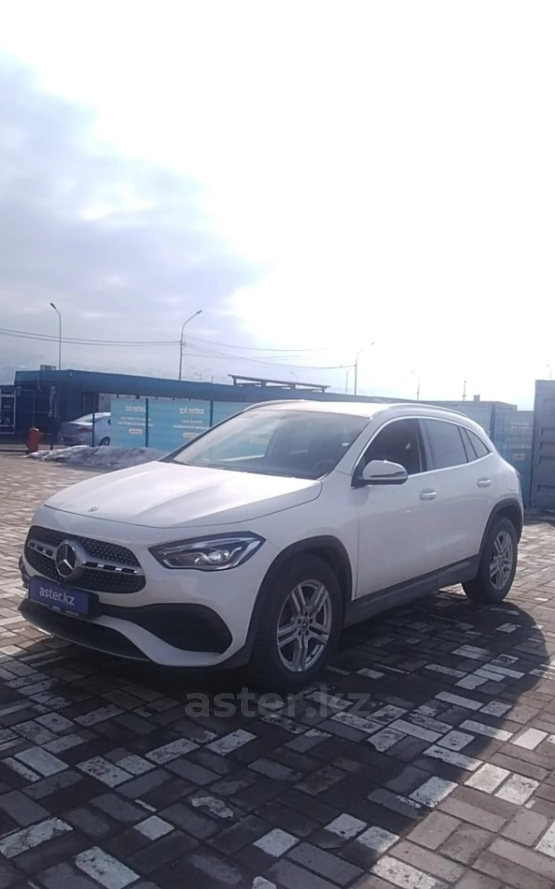 Mercedes-Benz GLA 2021