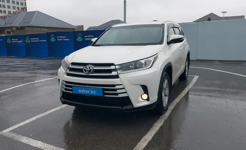 Toyota Highlander 2019 года за 20 000 000 тг. в Шымкент