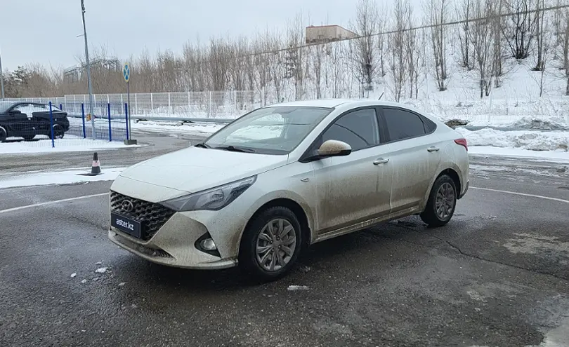 Hyundai Accent 2020 года за 8 000 000 тг. в Усть-Каменогорск