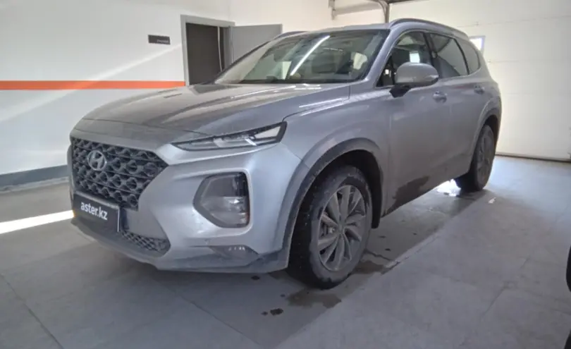 Hyundai Santa Fe 2019 года за 11 000 000 тг. в Уральск