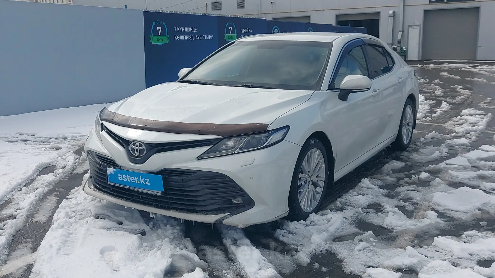 Toyota Camry 2019