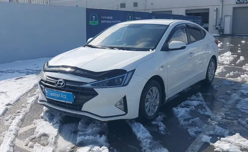Hyundai Elantra 2019 года за 8 000 000 тг. в Шымкент