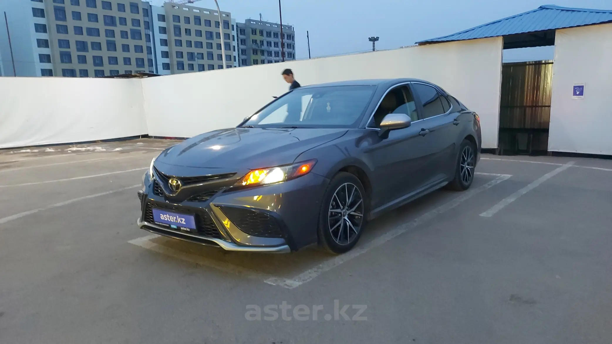 Toyota Camry 2021