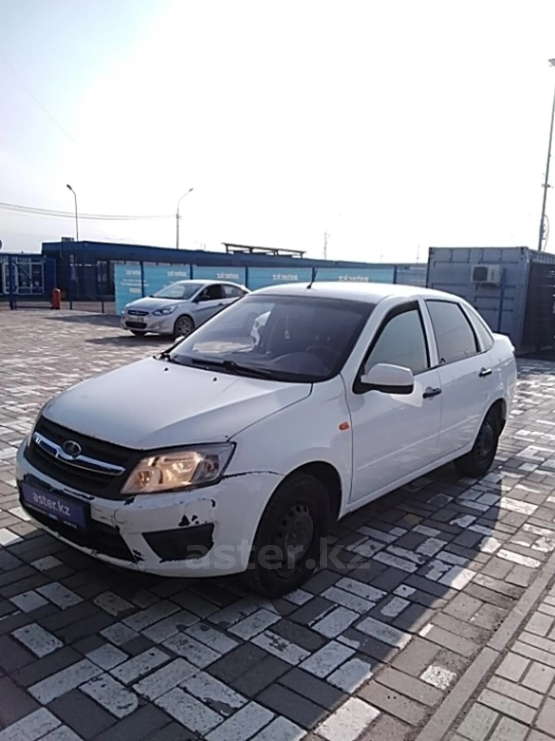 LADA (ВАЗ) Granta 2015