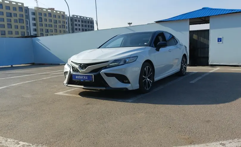 Toyota Camry 2023 года за 15 000 000 тг. в Алматы