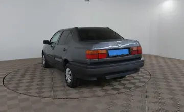 Volkswagen Vento 1993 года за 1 190 000 тг. в Шымкент фото 4