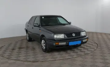 Volkswagen Vento 1993 года за 1 190 000 тг. в Шымкент фото 2